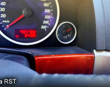 Сірий Фольксваген Туарег, об'ємом двигуна 3.2 л та пробігом 404 тис. км за 8000 $, фото 5 на Automoto.ua