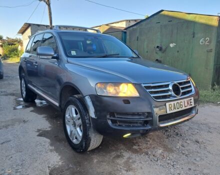 Сірий Фольксваген Туарег, об'ємом двигуна 3 л та пробігом 280 тис. км за 3700 $, фото 3 на Automoto.ua