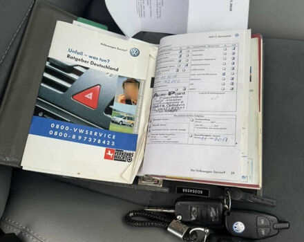 Сірий Фольксваген Туарег, об'ємом двигуна 2.97 л та пробігом 292 тис. км за 10900 $, фото 27 на Automoto.ua