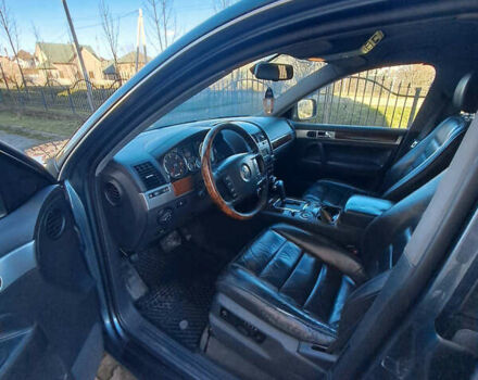 Сірий Фольксваген Туарег, об'ємом двигуна 2.97 л та пробігом 271 тис. км за 8499 $, фото 9 на Automoto.ua