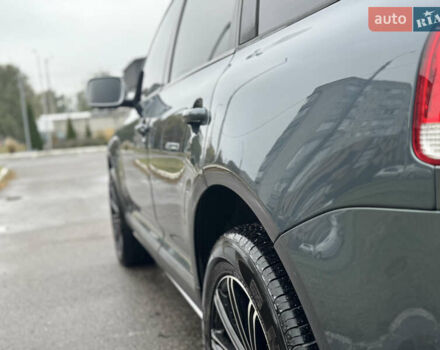 Сірий Фольксваген Туарег, об'ємом двигуна 2.97 л та пробігом 292 тис. км за 10900 $, фото 7 на Automoto.ua