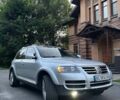 Сірий Фольксваген Туарег, об'ємом двигуна 3.2 л та пробігом 370 тис. км за 7700 $, фото 11 на Automoto.ua