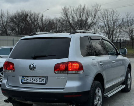 Серый Фольксваген Туарег, объемом двигателя 3 л и пробегом 295 тыс. км за 9700 $, фото 3 на Automoto.ua