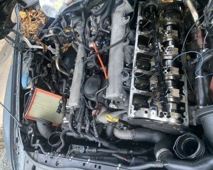 Сірий Фольксваген Туарег, об'ємом двигуна 5 л та пробігом 260 тис. км за 3100 $, фото 21 на Automoto.ua