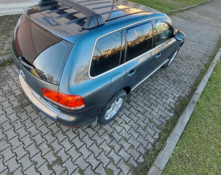 Сірий Фольксваген Туарег, об'ємом двигуна 2.97 л та пробігом 271 тис. км за 8499 $, фото 2 на Automoto.ua