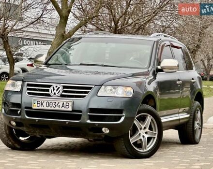 Серый Фольксваген Туарег, объемом двигателя 2.5 л и пробегом 254 тыс. км за 6700 $, фото 21 на Automoto.ua