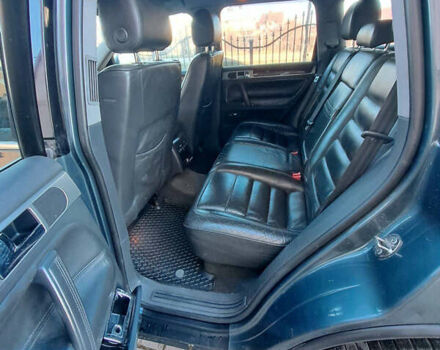 Сірий Фольксваген Туарег, об'ємом двигуна 2.97 л та пробігом 271 тис. км за 8499 $, фото 14 на Automoto.ua