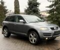 Серый Фольксваген Туарег, объемом двигателя 3 л и пробегом 287 тыс. км за 7150 $, фото 7 на Automoto.ua