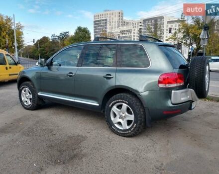 Сірий Фольксваген Туарег, об'ємом двигуна 2.5 л та пробігом 316 тис. км за 12500 $, фото 1 на Automoto.ua