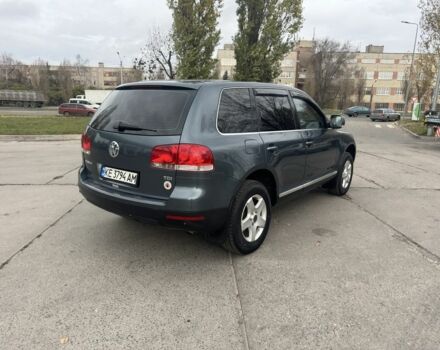 Сірий Фольксваген Туарег, об'ємом двигуна 2.5 л та пробігом 350 тис. км за 4500 $, фото 4 на Automoto.ua