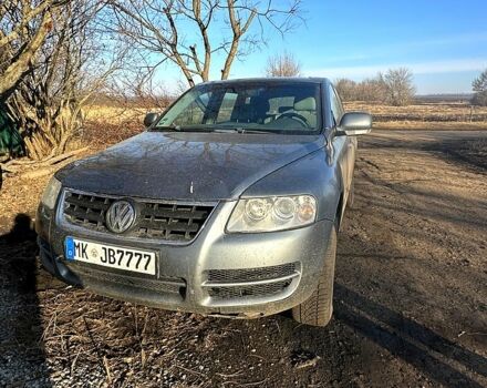 Серый Фольксваген Туарег, объемом двигателя 3 л и пробегом 330 тыс. км за 3700 $, фото 3 на Automoto.ua