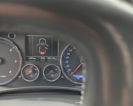 Сірий Фольксваген Туарег, об'ємом двигуна 0 л та пробігом 352 тис. км за 6904 $, фото 13 на Automoto.ua