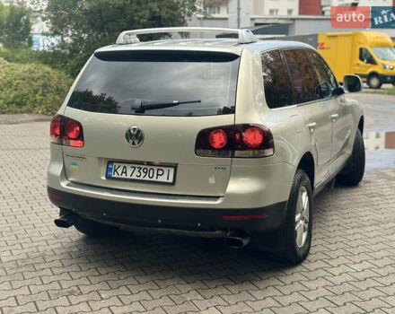 Фольксваген Туарег 2007 в Киеве на Automoto.ua Серый Фольксваген Туарег, объемом двигателя 2.46 л и пробегом 290 тыс. км за 9750 $, фото 4 на Automoto.ua