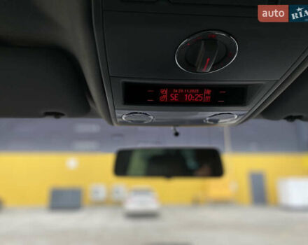 Сірий Фольксваген Туарег, об'ємом двигуна 3 л та пробігом 264 тис. км за 13200 $, фото 23 на Automoto.ua