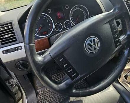 Сірий Фольксваген Туарег, об'ємом двигуна 3.6 л та пробігом 217 тис. км за 10000 $, фото 1 на Automoto.ua