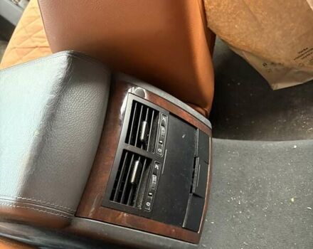 Серый Фольксваген Туарег, объемом двигателя 3 л и пробегом 230 тыс. км за 10500 $, фото 6 на Automoto.ua