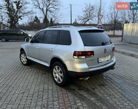 Сірий Фольксваген Туарег, об'ємом двигуна 3.6 л та пробігом 247 тис. км за 10950 $, фото 4 на Automoto.ua