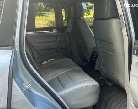 Сірий Фольксваген Туарег, об'ємом двигуна 3 л та пробігом 313 тис. км за 10990 $, фото 21 на Automoto.ua