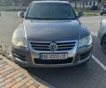 Сірий Фольксваген Туарег, об'ємом двигуна 2.97 л та пробігом 267 тис. км за 10000 $, фото 1 на Automoto.ua