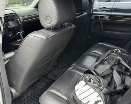 Фольксваген Туарег 2007 у Харкові на Automoto.ua Сірий Фольксваген Туарег, об'ємом двигуна 3.2 л та пробігом 294 тис. км за 11000 $, фото 7 на Automoto.ua