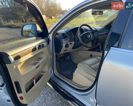 Фольксваген Туарег 2007 у Збараже на Automoto.ua Сірий Фольксваген Туарег, об'ємом двигуна 3 л та пробігом 227 тис. км за 10000 $, фото 8 на Automoto.ua