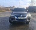 Сірий Фольксваген Туарег, об'ємом двигуна 3 л та пробігом 323 тис. км за 12700 $, фото 2 на Automoto.ua