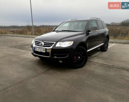 Сірий Фольксваген Туарег, об'ємом двигуна 3 л та пробігом 264 тис. км за 13200 $, фото 2 на Automoto.ua