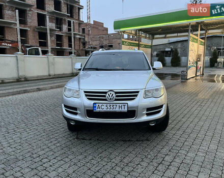 Сірий Фольксваген Туарег, об'ємом двигуна 3.6 л та пробігом 247 тис. км за 10950 $, фото 2 на Automoto.ua