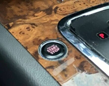 Серый Фольксваген Туарег, объемом двигателя 3 л и пробегом 391 тыс. км за 8115 $, фото 2 на Automoto.ua