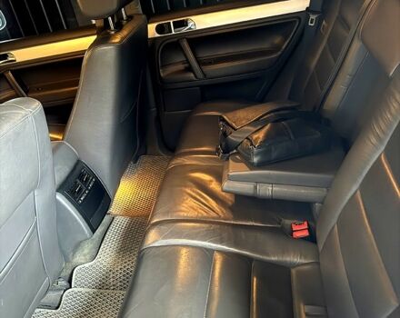 Фольксваген Туарег 2007 у Жмеренке на Automoto.ua Сірий Фольксваген Туарег, об'ємом двигуна 3 л та пробігом 244 тис. км за 10700 $, фото 2 на Automoto.ua