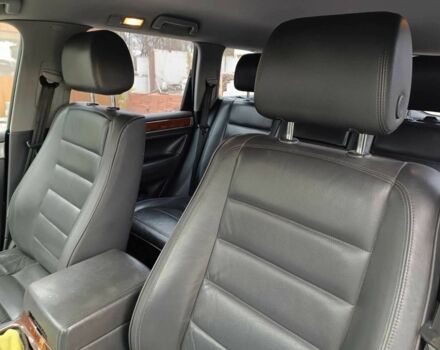 Фольксваген Туарег 2007 в Синельниковом на Automoto.ua Серый Фольксваген Туарег, объемом двигателя 3.6 л и пробегом 339 тыс. км за 7500 $, фото 9 на Automoto.ua