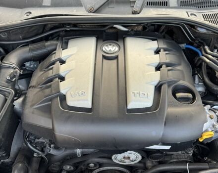 Фольксваген Туарег 2007 в Киеве на Automoto.ua Серый Фольксваген Туарег, объемом двигателя 3 л и пробегом 339 тыс. км за 11000 $, фото 10 на Automoto.ua