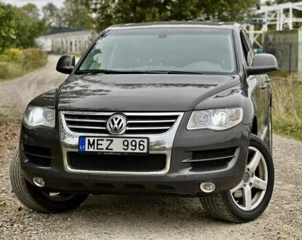 Серый Фольксваген Туарег, объемом двигателя 3 л и пробегом 391 тыс. км за 8115 $, фото 14 на Automoto.ua