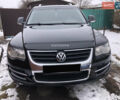 Серый Фольксваген Туарег, объемом двигателя 3.6 л и пробегом 290 тыс. км за 12000 $, фото 5 на Automoto.ua