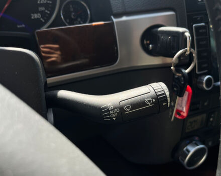 Серый Фольксваген Туарег, объемом двигателя 3.6 л и пробегом 153 тыс. км за 10700 $, фото 20 на Automoto.ua