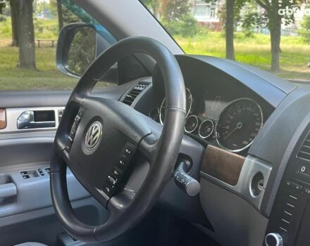 Сірий Фольксваген Туарег, об'ємом двигуна 3 л та пробігом 313 тис. км за 10990 $, фото 17 на Automoto.ua