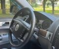 Сірий Фольксваген Туарег, об'ємом двигуна 3 л та пробігом 313 тис. км за 10990 $, фото 17 на Automoto.ua