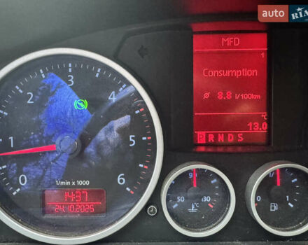 Фольксваген Туарег 2007 в Киеве на Automoto.ua Серый Фольксваген Туарег, объемом двигателя 3 л и пробегом 415 тыс. км за 9500 $, фото 12 на Automoto.ua