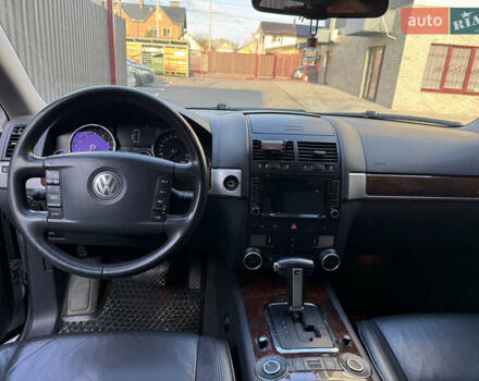 Серый Фольксваген Туарег, объемом двигателя 3.6 л и пробегом 224 тыс. км за 11300 $, фото 13 на Automoto.ua