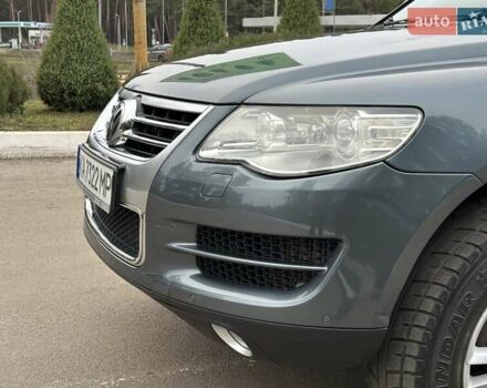 Серый Фольксваген Туарег, объемом двигателя 2.5 л и пробегом 138 тыс. км за 8999 $, фото 25 на Automoto.ua