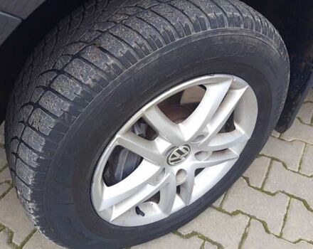 Сірий Фольксваген Туарег, об'ємом двигуна 3.6 л та пробігом 220 тис. км за 9999 $, фото 3 на Automoto.ua