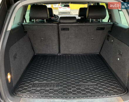 Сірий Фольксваген Туарег, об'ємом двигуна 3 л та пробігом 264 тис. км за 13200 $, фото 17 на Automoto.ua