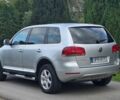 Сірий Фольксваген Туарег, об'ємом двигуна 3 л та пробігом 217 тис. км за 3700 $, фото 3 на Automoto.ua