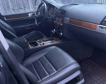 Фольксваген Туарег 2007 у Івано-Франківську на Automoto.ua Сірий Фольксваген Туарег, об'ємом двигуна 3 л та пробігом 235 тис. км за 12650 $, фото 20 на Automoto.ua