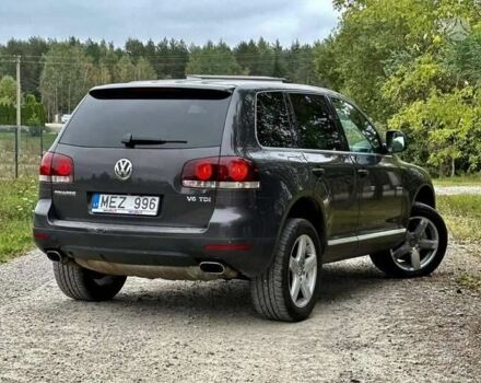 Серый Фольксваген Туарег, объемом двигателя 3 л и пробегом 391 тыс. км за 8115 $, фото 8 на Automoto.ua