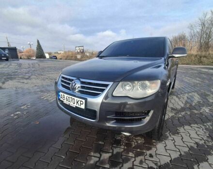 Сірий Фольксваген Туарег, об'ємом двигуна 3 л та пробігом 323 тис. км за 12700 $, фото 4 на Automoto.ua