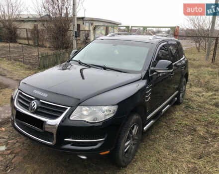 Серый Фольксваген Туарег, объемом двигателя 3.6 л и пробегом 290 тыс. км за 12000 $, фото 35 на Automoto.ua