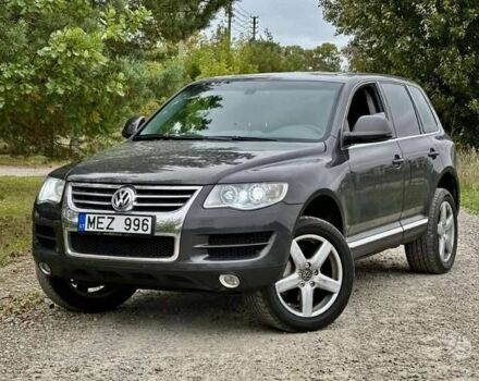 Серый Фольксваген Туарег, объемом двигателя 3 л и пробегом 391 тыс. км за 8115 $, фото 5 на Automoto.ua