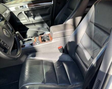 Фольксваген Туарег 2007 в Киеве на Automoto.ua Серый Фольксваген Туарег, объемом двигателя 3 л и пробегом 298 тыс. км за 10999 $, фото 15 на Automoto.ua