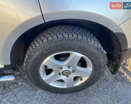 Фольксваген Туарег 2007 у Збараже на Automoto.ua Сірий Фольксваген Туарег, об'ємом двигуна 3 л та пробігом 227 тис. км за 10000 $, фото 29 на Automoto.ua